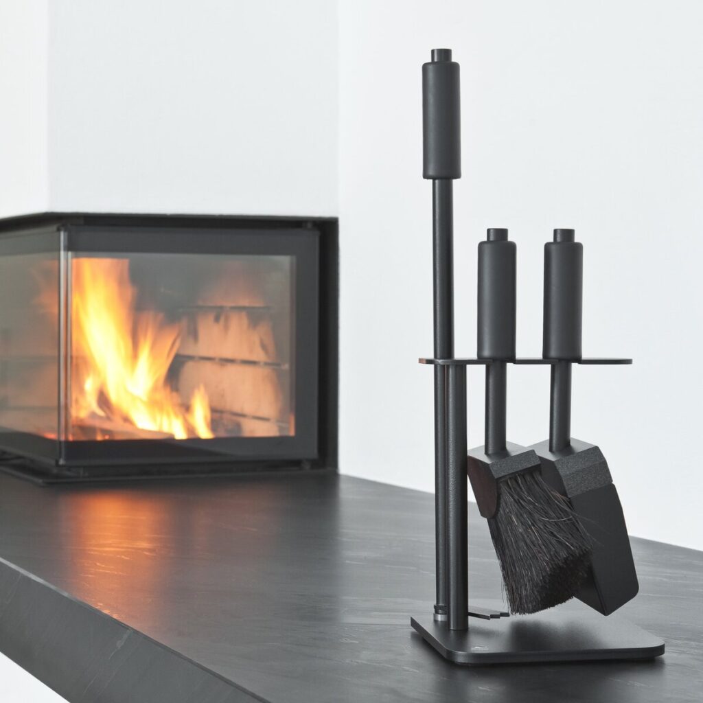  KAMINBESTECK RED ANVIL BLACK BOOM-2+1 