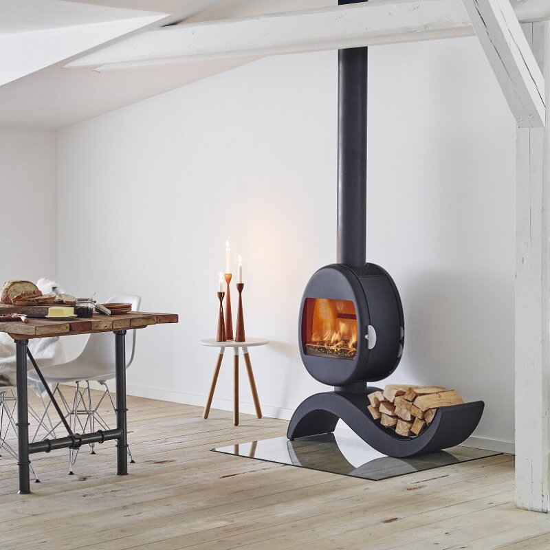 Kaminofen SCAN 66-5 S-Curve inkl. S-Sockel - 5 kW - Schwarz