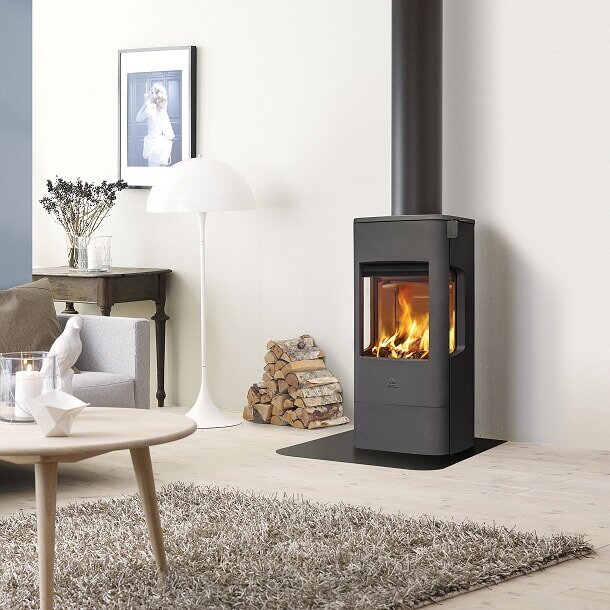 Kaminofen Gussofen Jotul F 233 mit Seitenfenster - 6 kW - schwarz lackiert (BP)