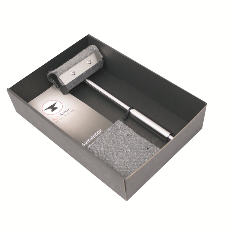 Red Anvil - Trockenreiniger Bürste Viper