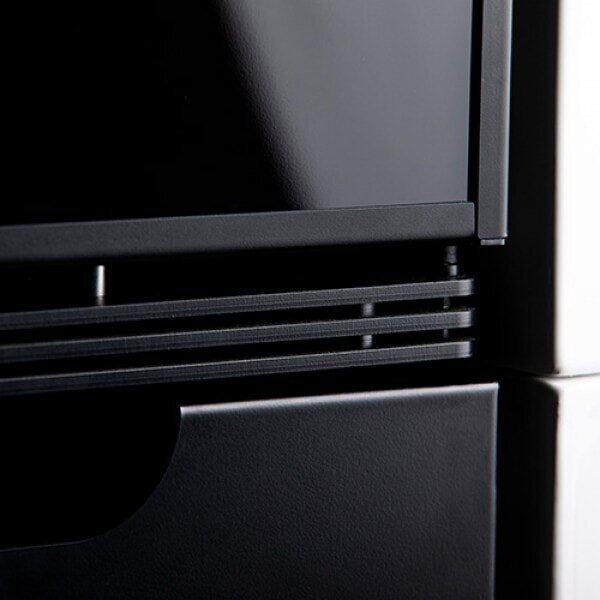 Kaminofen Rizzoli - Serie X Line - Plus - 7,7 kW - Schwarz lackiert