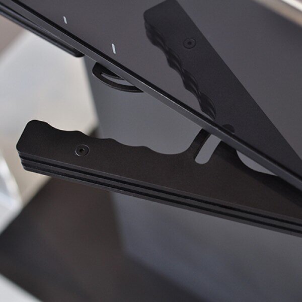 Kaminofen Rizzoli - Serie X - Vision - 7,7 kW - Schwarz lackiert