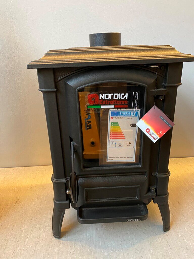 Kaminofen Gussofen La Nordica Giulietta X 4.0 - 6,5 kW - AUSSTELLUNGSSTÜCK