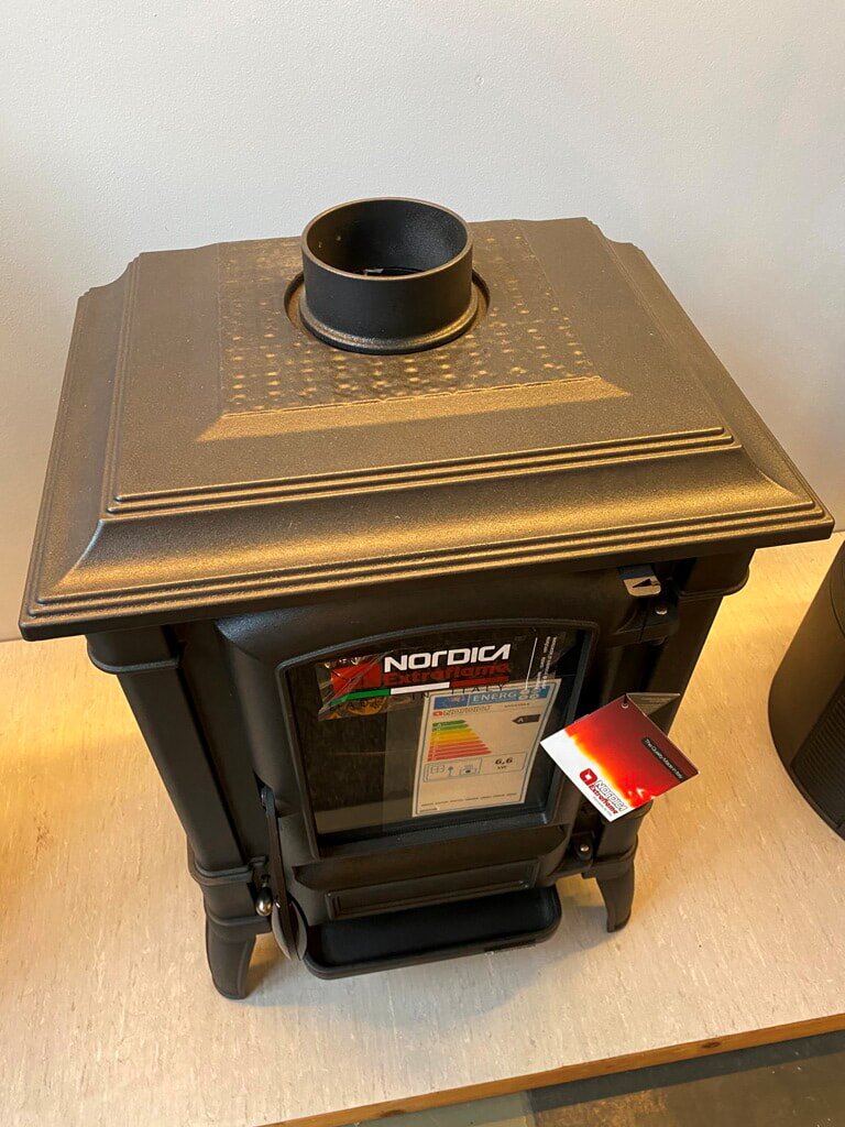 Kaminofen Gussofen La Nordica Giulietta X 4.0 - 6,5 kW - AUSSTELLUNGSSTÜCK