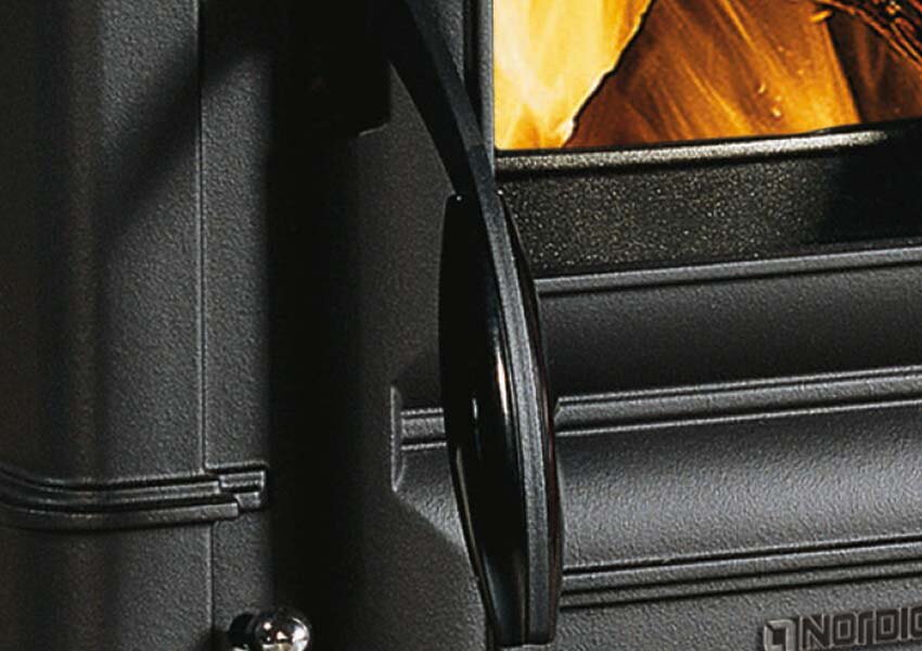 Kaminofen Gussofen La Nordica Giulietta X 4.0 - 6,5 kW - AUSSTELLUNGSSTÜCK