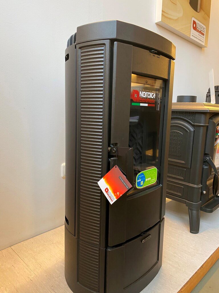 Kaminofen La Nordica Candy - 6,2 kW - AUSSTELLUNGSSTÜCK