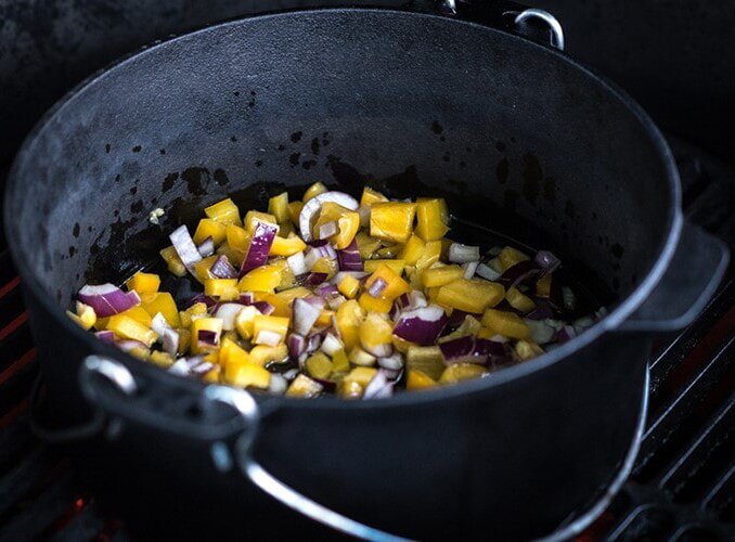 Big Green Egg - Gusseisen Topf - Dutch Oven für M, L, XL, 2XL