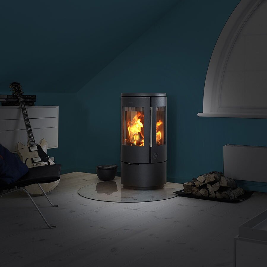 Kaminofen Morsoe 7440 mit 250 mm glattem Sockel - 4,3 kW