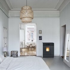 Pelletofen wassergef&uuml;hrt MCZ Aki Hydromatic 18 R M2 (Anschluss hinten) - Maestro+ - 18 kW