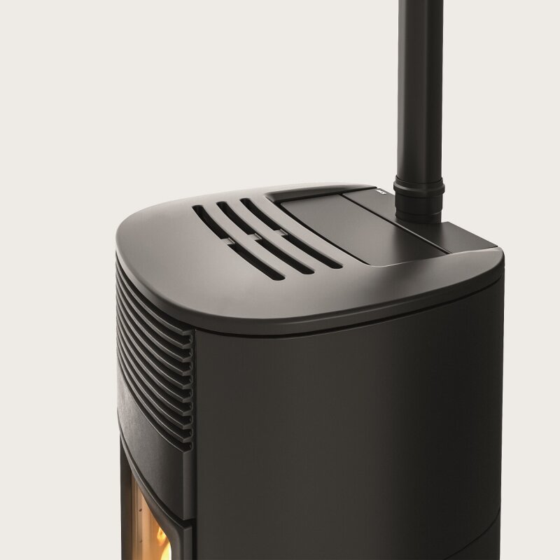 Pelletofen MCZ CLUB Comfort Air 12 UP M3 (Anschluss oben) kanalisierbar - Maestro+ - 12 KW