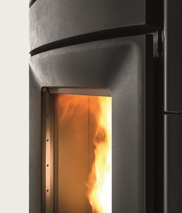 Pelletofen MCZ CLUB Comfort Air 12 UP M3 (Anschluss oben) kanalisierbar - Maestro+ - 12 KW