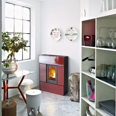 Pelletofen MCZ RAY Comfort Air 8 R M2 (Anschluss hinten) kanalisierbar - Maestro+ - 7,8 KW