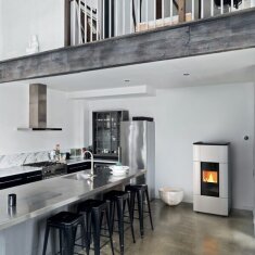 Pelletofen wassergef&uuml;hrt MCZ JAZZ Hydromatik 30 R M1 (Anschluss hinten) - Maestro+ - 28,5 kW