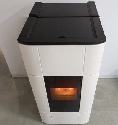 Pelletofen wassergeführt MCZ JAZZ Hydromatik 30 R M1 (Anschluss hinten) - Maestro+ - 28,5 kW