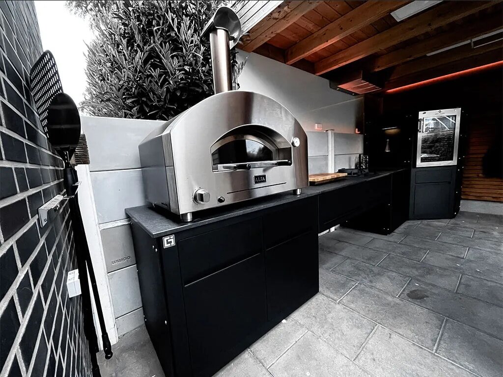 Gas/ Hybrid Pizzaofen Alfa Forni Futuro - 4 Pizze - Silberschwarz