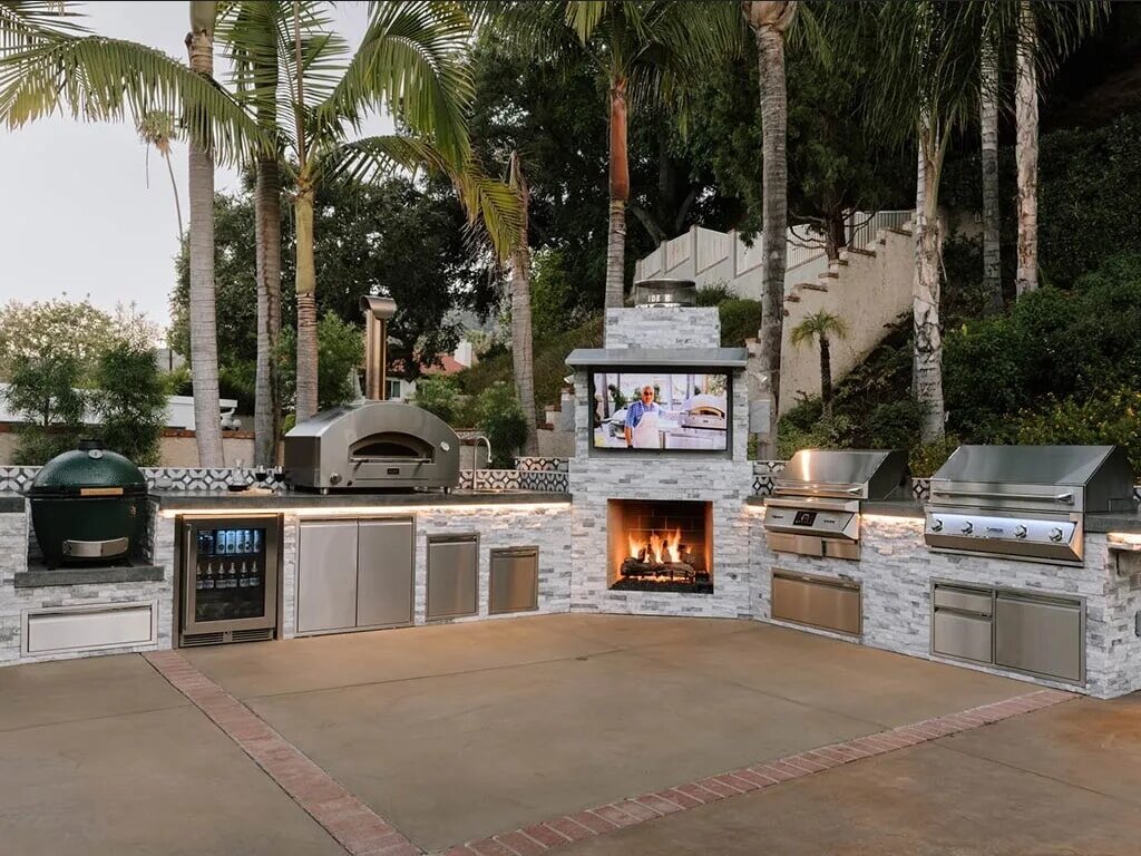 Gas/ Hybrid Pizzaofen Alfa Forni Futuro - 4 Pizze - Silberschwarz