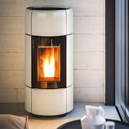 Pelletofen MCZ CURVE Air Matic 8 UP M2 Core (Anschluss oben) - Maestro+ - 8 kW