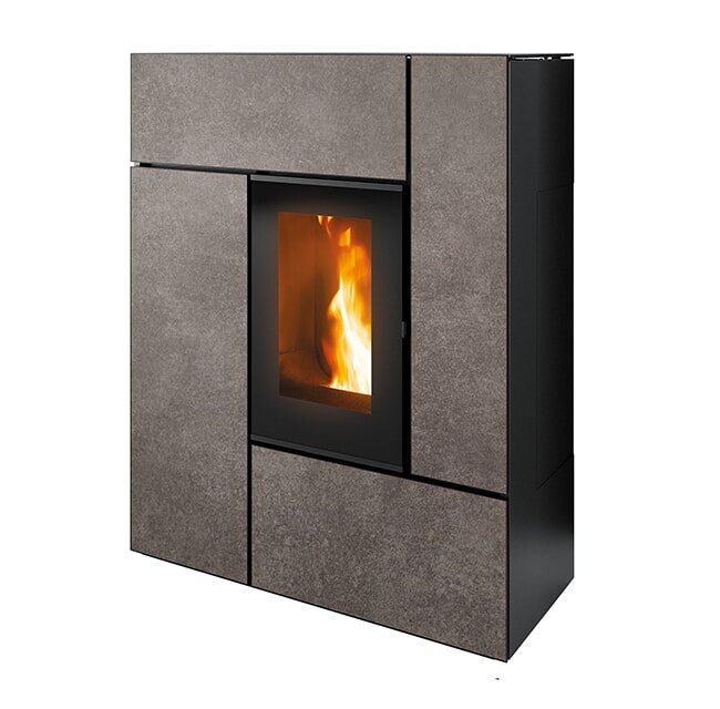 Pelletofen MCZ Feel Comfort Air Matic 12  Core R (Anschluss hinten) kanalisierbar - Maestro+ - 12 kW