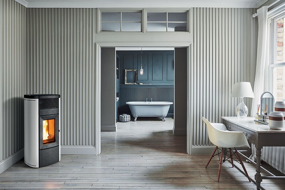 Pelletofen MCZ MUSA Comfort Air Matic 12 R CORE M3 (Anschluss hinten) kanalisierbar - Maestro+ - 12 kW