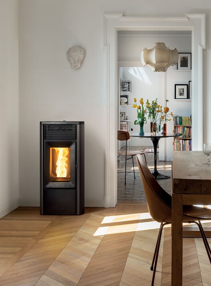 Pelletofen MCZ EGO Air Matic 10 CORE R (Anschluss hinten) - Maestro+ - 10 kW