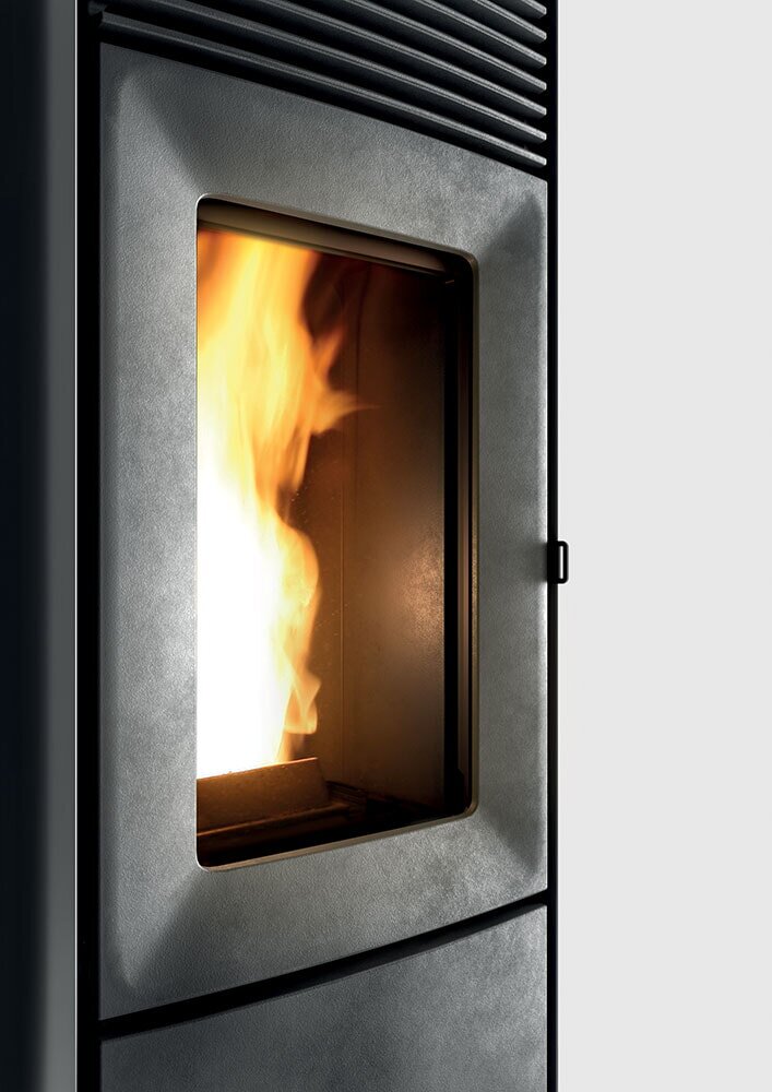 Pelletofen MCZ Ego Comfort Airmatic 10R M3 Core kanalisierbar (Anschluss hinten) - Maestro+ - 10 kW