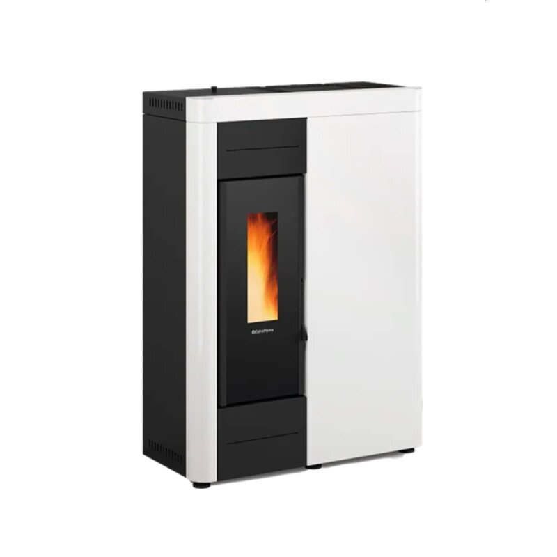 Moderner Pelletoffen wasserführend la Nordica Extraflame Virna Idro - 14 kW in edler rot-schwarz Optik vor einem weißen Hintergrund