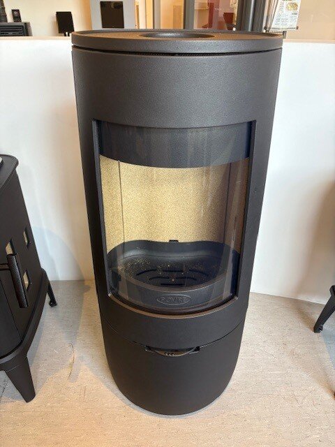 Kaminofen Dovre Bold 400 - 7 kW - Schwarz lackiert - Bauart 1 - AUSSTELLUNGSSTÜCK