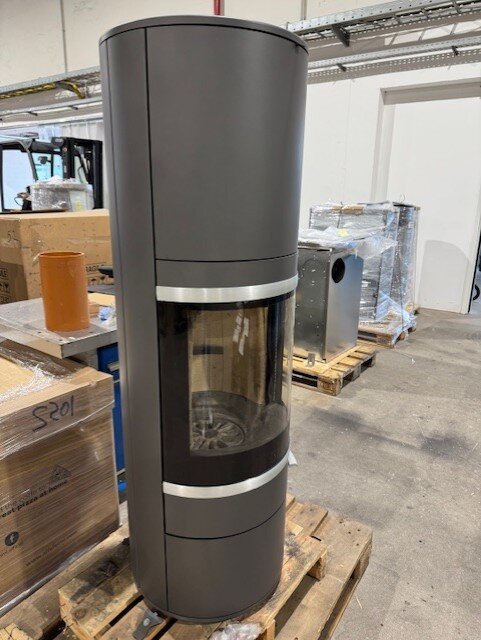 Kaminofen  SCAN 83-4 Maxi, Griff und Leisten Alu, grau - 5 kW (RLU) - B-Ware