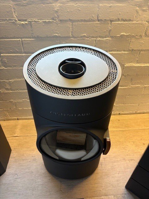 Kaminofen Austroflamm Clou Compact 2.0 - 6 kW - AUSSTELLUNGSSTÜCK