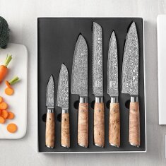 Zayiko Kinone - 6er Set Brot-, Chef-, Fleisch-, Officemesser, Santoku, kleines Santoku - Damastmesser aus schwarzem Stahl