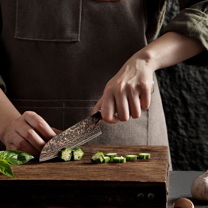 Zayiko BlackMagma - Santoku klein 12 cm - Damastmesser in schwarz mit Bronze- und Kupferelementen