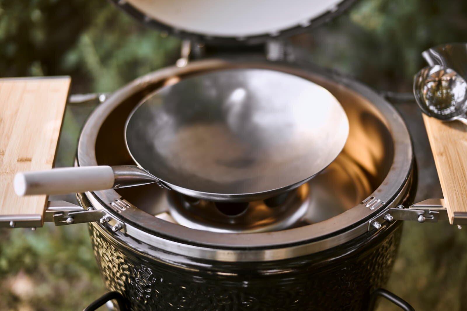 Monolith Wok aus Stahl