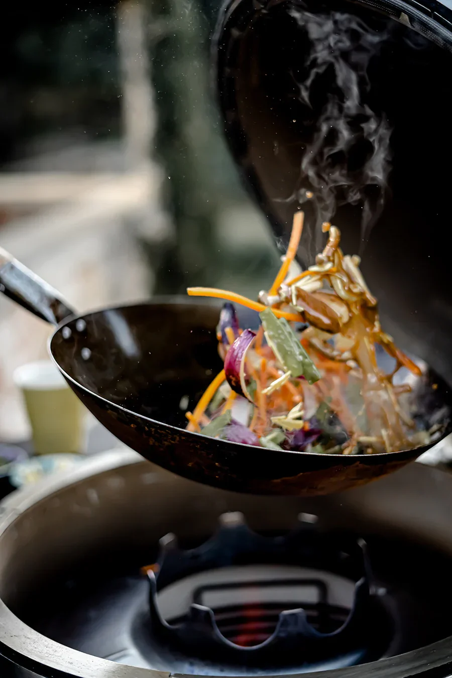 Monolith Wok aus Stahl