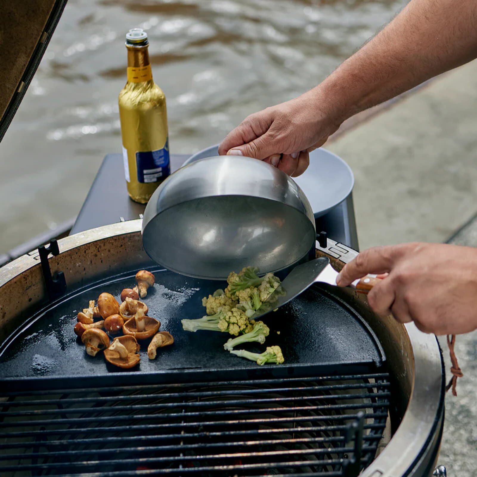 Monolith Cloche (Haube)
