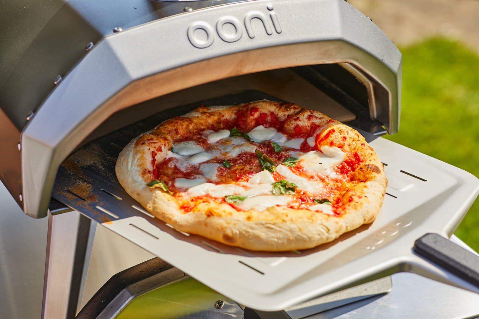 Multibrennstoff- Pizzaofen Ooni Karu 12