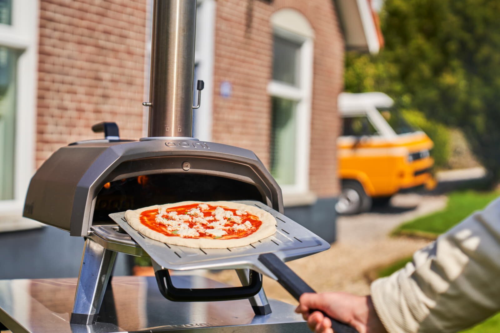 Multibrennstoff Pizzaofen Ooni Karu 2