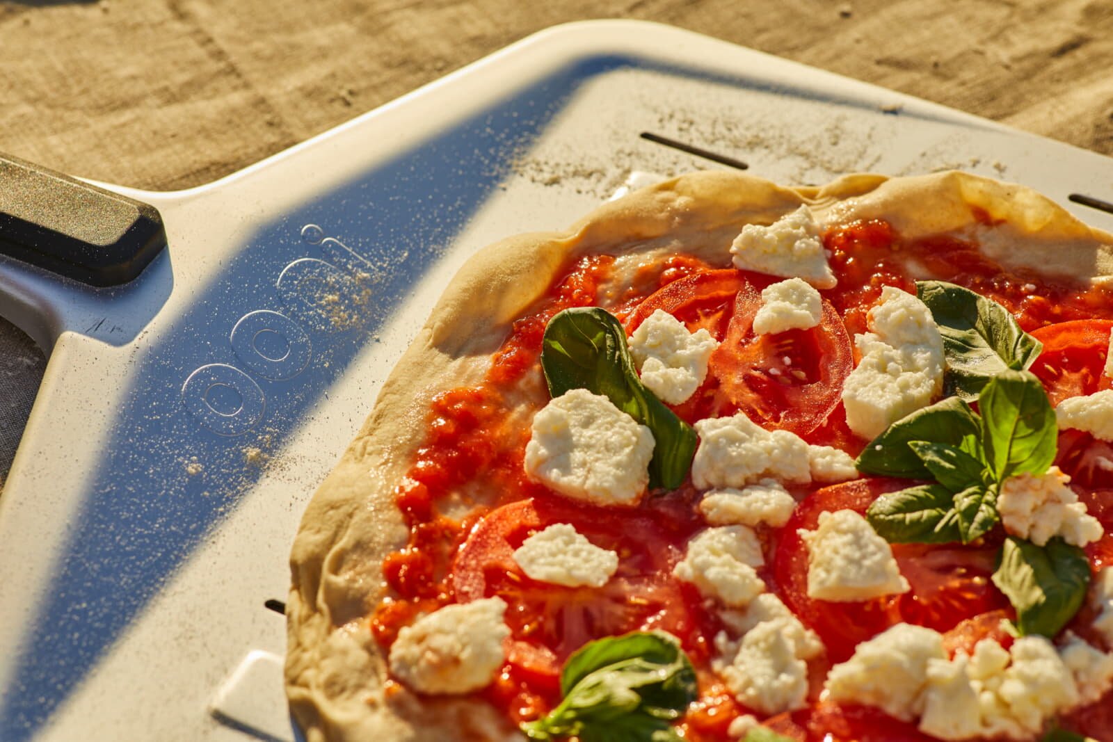 Ooni perforierter Pizzaschieber - 30 cm