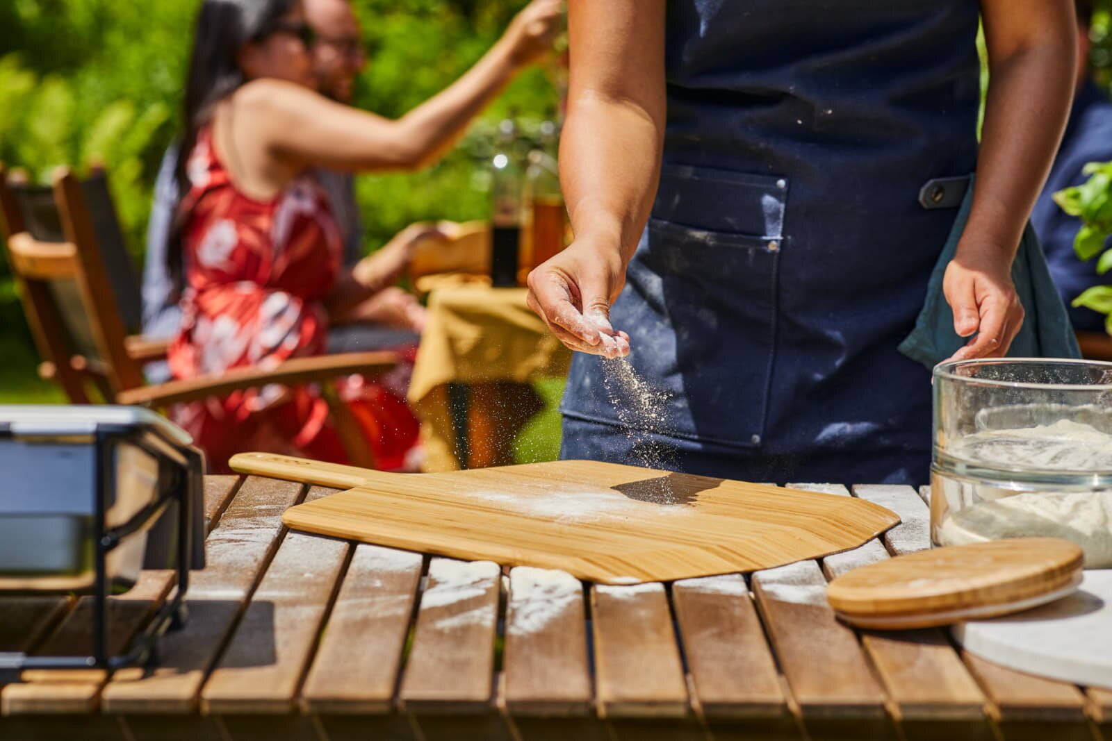 Ooni Pizzaschieber und Servierbrett aus Bambus - 30 cm
