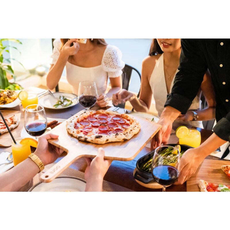 Ooni Pizzaschieber und Servierbrett aus Bambus - 35 cm