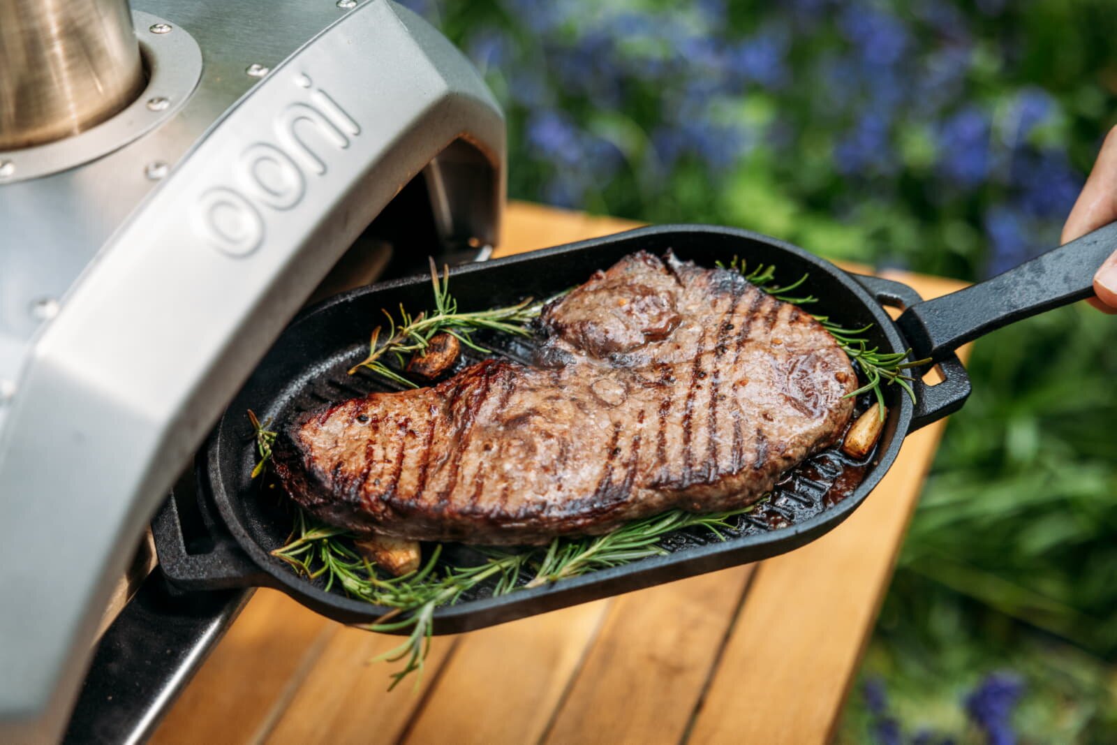 Ooni Grillpfanne aus Gusseisen