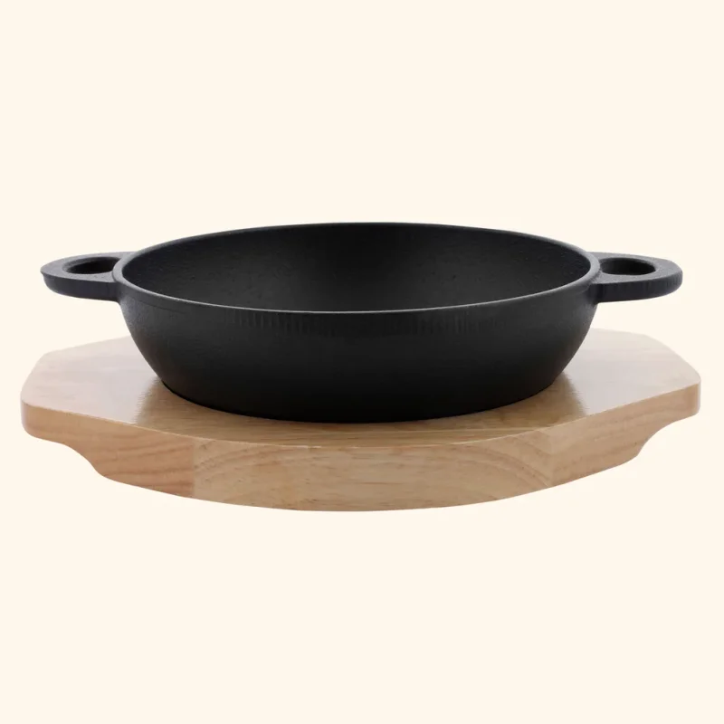 Mesa Dos runde Gusspfanne mit Holzuntersetzer, Ø 15,3 x 4,2 cm