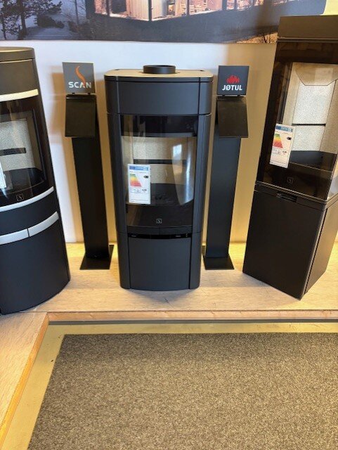 Kaminofen SCAN 65-1 Stahlmodell ohne Seitenfenster - 6 kW - Schwarz - AUSSTELLUNGSSTÜCK