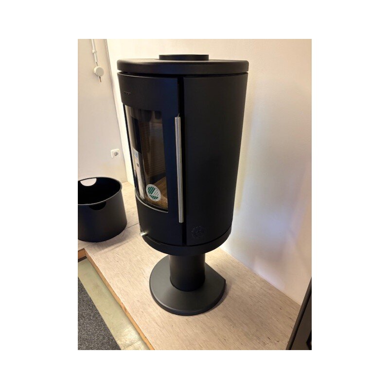 Kaminofen Morsoe 7349 auf hohem Säulenpodest - 4,3 kW - ohne DIBt- Prüfung - AUSSTELLUNGSSTÜCK