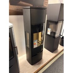 Kaminofen Jydepejsen Bella high mit Seitenfenster - 5 kW - Schwarz - AUSSTELLUNGSST&Uuml;CK