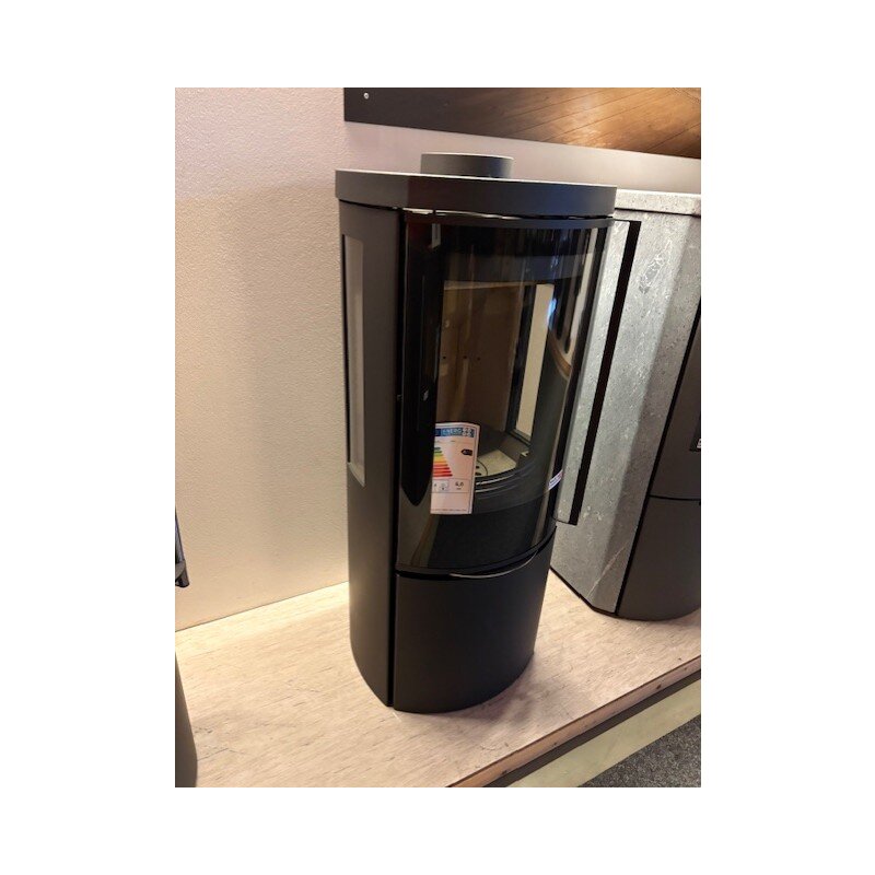 Kaminofen Jydepejsen Cozy Modern mit Seitenfenster - Stahl - 6 kW - Schwarz, DuplicAir Luftrad Edelstahl - AUSSTELLUNGSSTÜCK