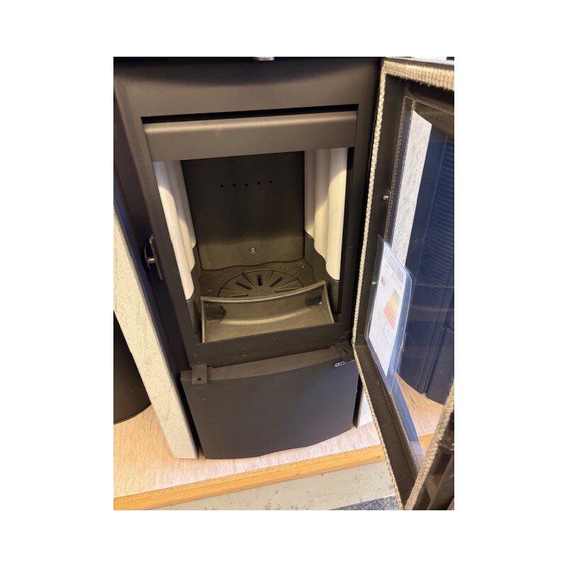 Kaminofen La Nordica Ester BII - Naturstein - 7,5 kW - AUSSTELLUNGSSTÜCK