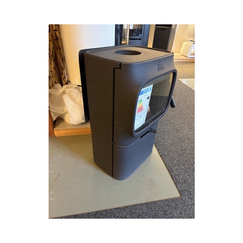 Kaminofen Gussofen Jotul F 105 B (mit Sockel) - 4,5 kW - Schwarz - AUSSTELLUNGSSTÜCK