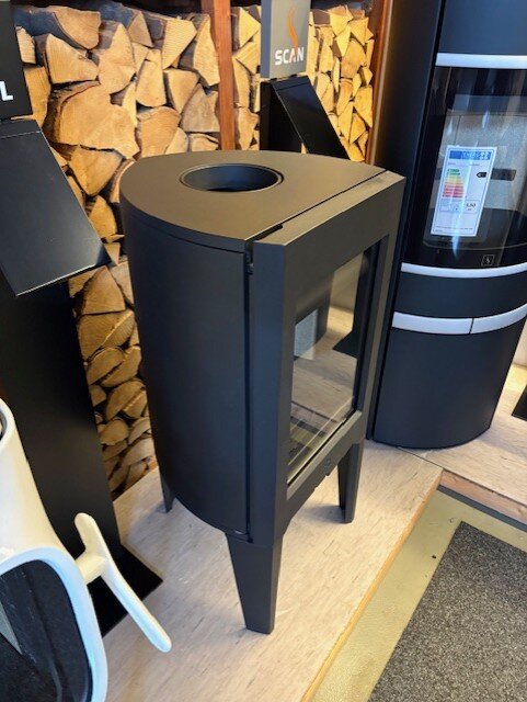 Kaminofen Gussofen Jotul F 162 - 5 kW - schwarz lackiert (BP) - AUSSTELLUNGSSTÜCK