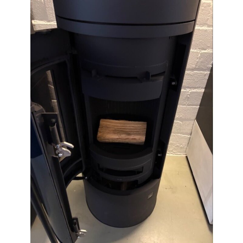 Kaminofen Oranier Arena W+ 2.0 pureBLACK - 7 kW - AUSSTELLUNGSSTÜCK