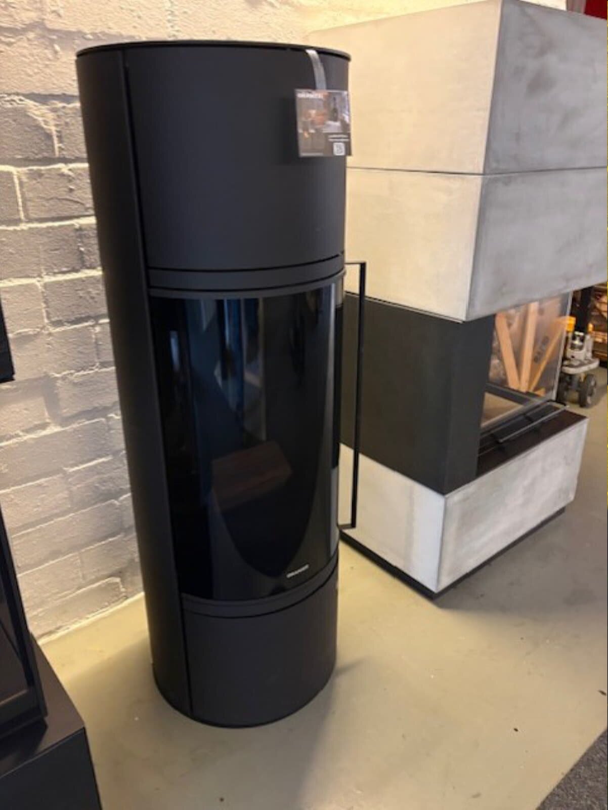 Kaminofen Oranier Arena W+ 2.0 pureBLACK - 7 kW - AUSSTELLUNGSSTÜCK